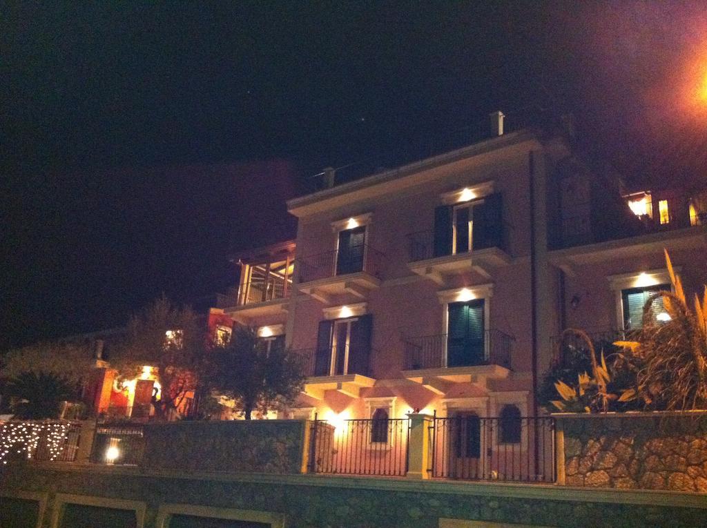 טאורמינה Villa Maremonti מראה חיצוני תמונה